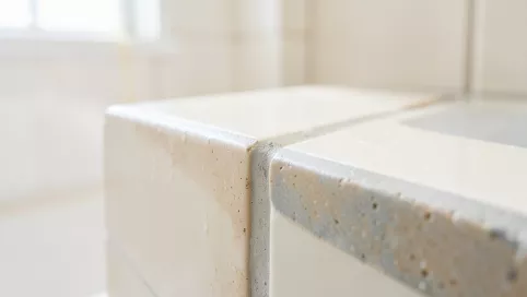 czy fugi w łazience muszą się zgadzac
