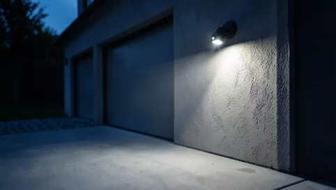 halogen led z czujnikiem ruchu