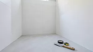 Jak przygotować łazienkę pod płytki