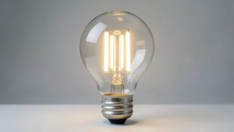żarówka halogenowa 220 240v