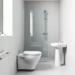 Czy samodzielny lokal mieszkalny musi mieć łazienkę