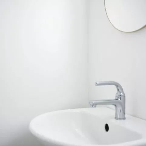 farba do łazienki na wilgoć