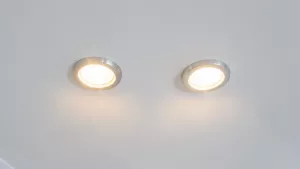 halogeny sufitowe led 230v