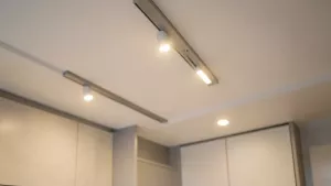 halogeny sufitowe na listwie