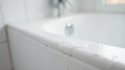 Ile kosztuje położenie silikonu w łazience