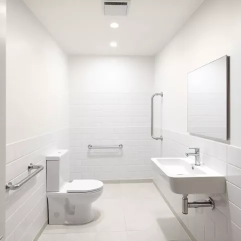 Jak przystosować łazienkę dla osoby niepełnosprawnej