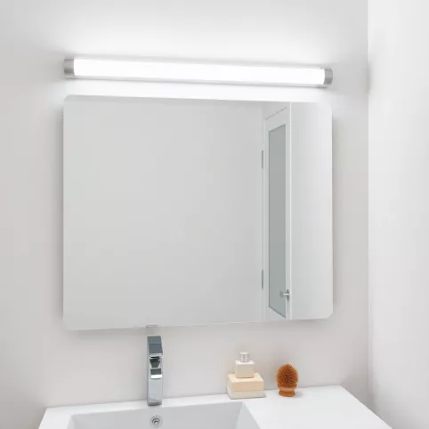 Jaka barwa światła do łazienki nad lustro