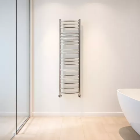 Jaki grzejnik do łazienki przy ogrzewaniu podłogowym