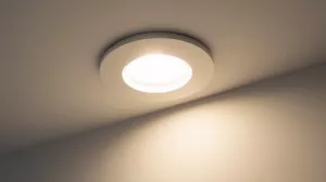 Jaki otwór pod halogeny