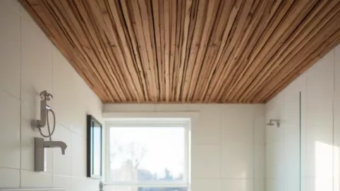 Lamele na suficie w łazience