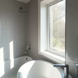 Łazienka z oknem