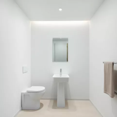 Minimalna wysokość łazienki