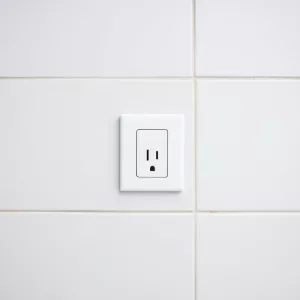 Na jakiej wysokości gniazdka w łazienkach