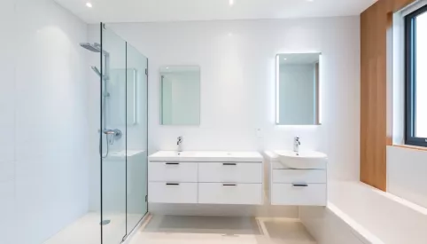 Nowoczesna łazienka w bloku