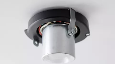 puszka do oprawy halogenowej