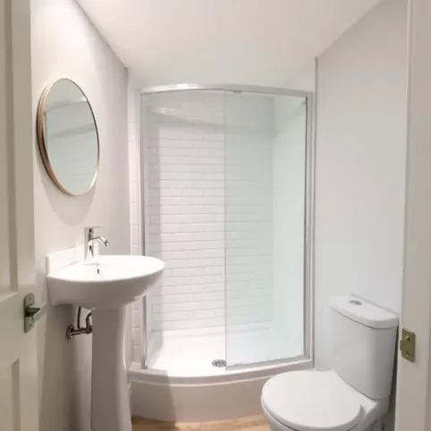 Remont łazienki tanim kosztem inspiracje