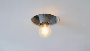 Wysokość halogenu sufitowego